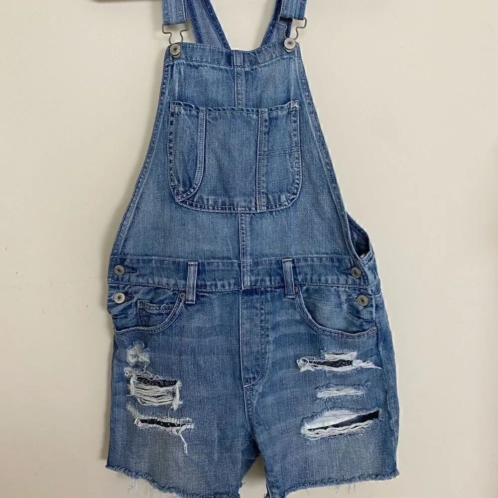 American Eagle | Distressed Tomgirl Short Overal